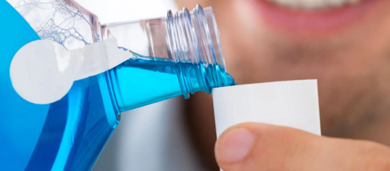 Προσοχή: Μην πλένετε τα δόντια σας με στοματικό διάλυμα αν παίρνετε αυτά τα δύο φάρμακα!